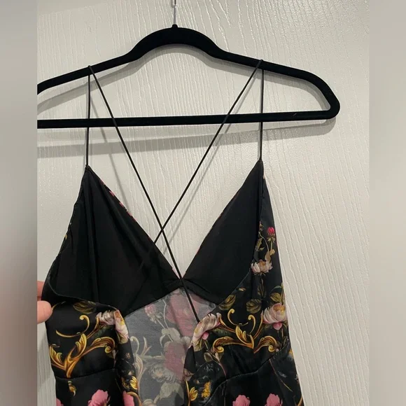 Alice + Olivia Milta Floral Satin Mermaid Slipdress - Picture 3 of 8